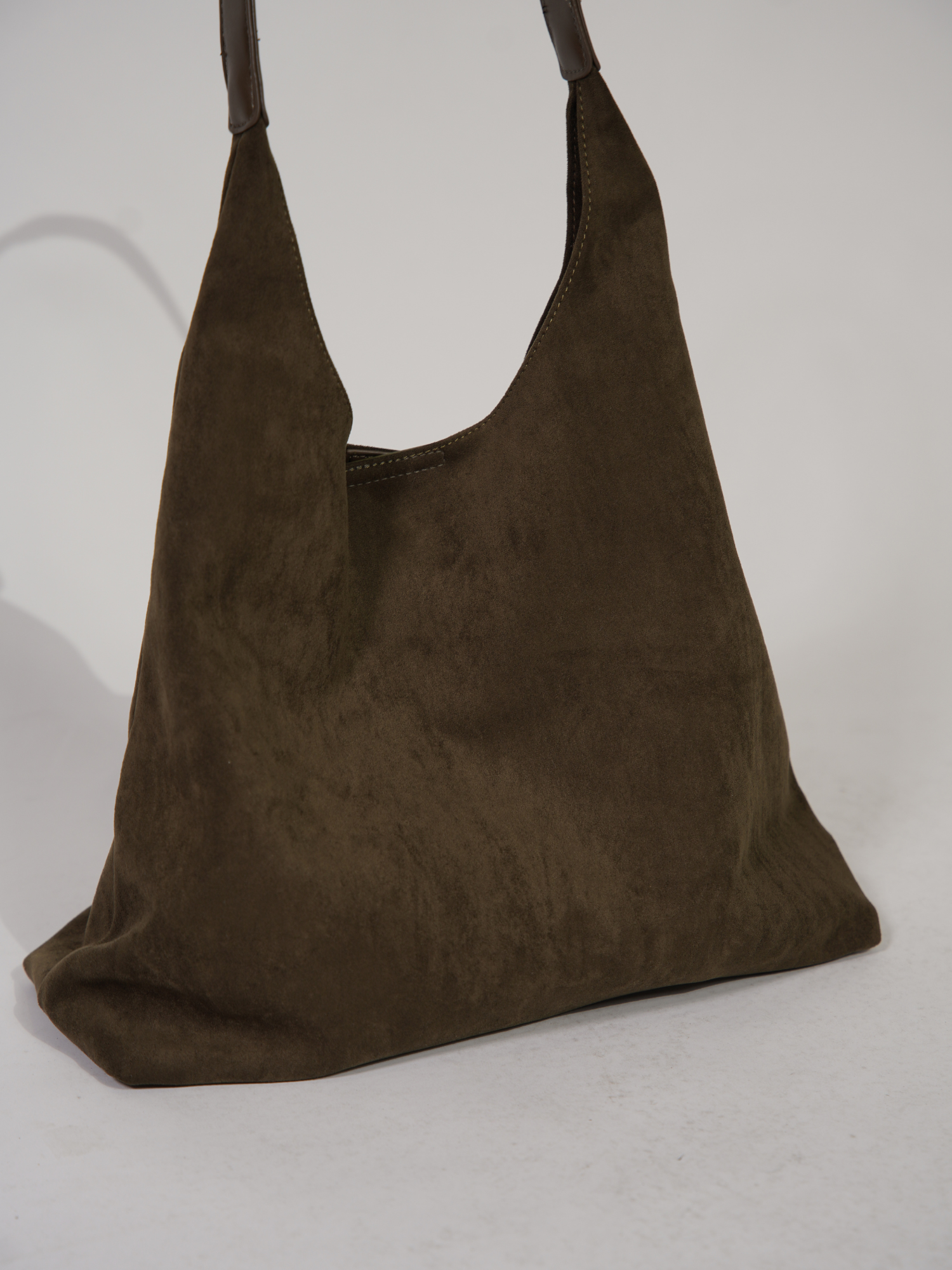 ROSE™ | SUEDE SHOULDER BAG